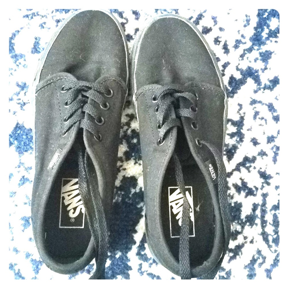 Vans Unisex Classic Authentic -All Black